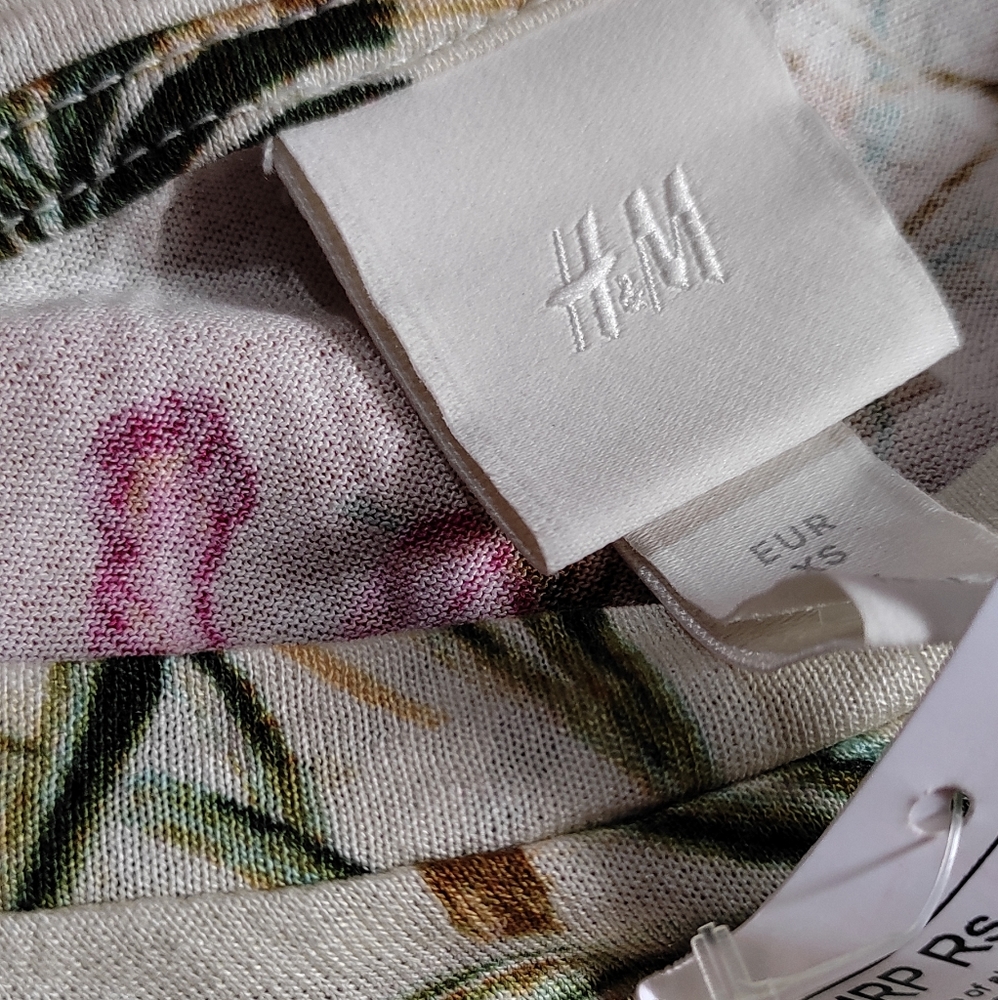 💜💜💜H&M top with tag - Picture 3 of 5
